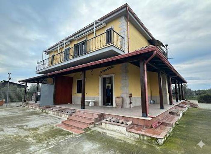 Casa quadrilocale in vendita in Strada Zapponeta, Borgo Mezzanone Tavernola, Foggia