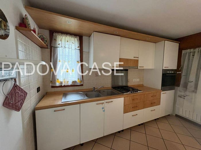 Casa quadrilocale in vendita in Via Carpane, Centro, Vigonza