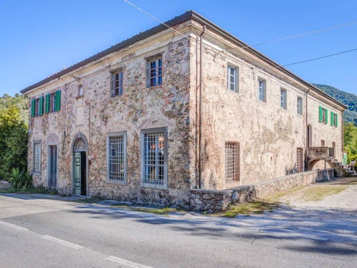 Casa con 6 locali in vendita in via provinciale, Camaiore Paese, Camaiore