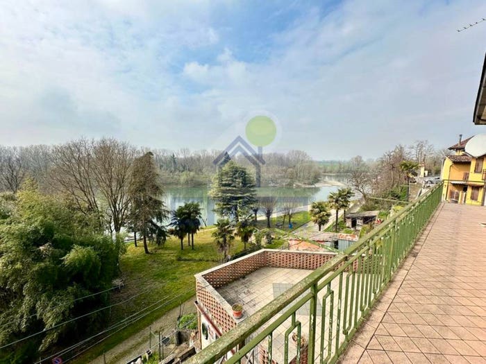 Casa con 6 locali in vendita in VIA PORTO, Centro, Crotta d'Adda