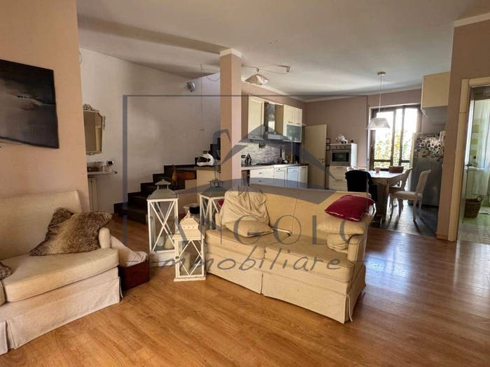 Casa trilocale in vendita in Via Cavalieri di Vittorio Veneto, Centro, Arluno