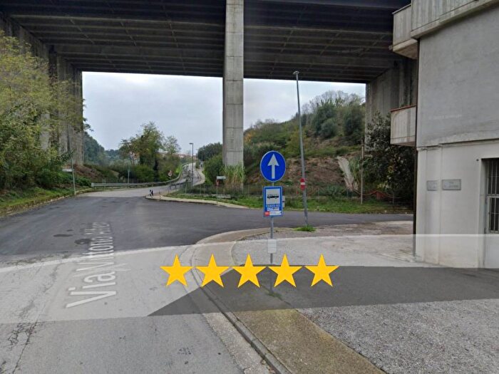 Appartamento con 6 locali in vendita in VIALE VITTORIO ALFIERI, Centro, Porto Sant'Elpidio