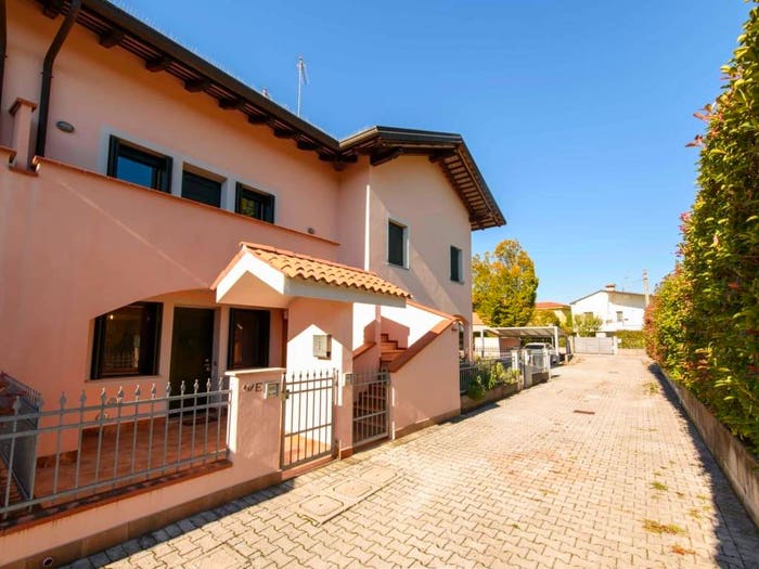 Appartamento trilocale in vendita in VIA AQUILEIA, Centro, Gradisca d'Isonzo