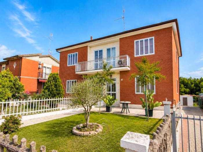 Casa con 6 locali in vendita in Via Bassa, Fabbri Fossanova, Ferrara