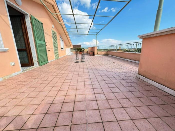 Appartamento con 5 locali in vendita in Rinchiostra Quercioli, Massa