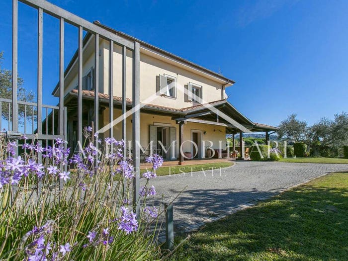 Casa con 5 locali in vendita in Via Piastrarella, Lanuvio