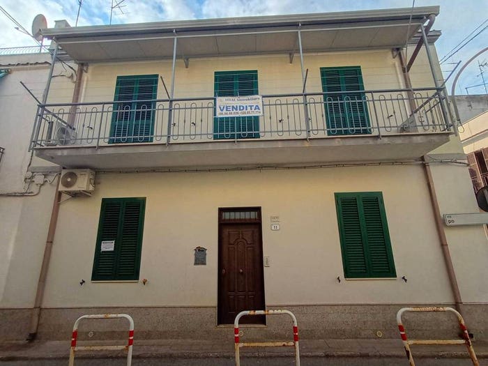 Casa quadrilocale in vendita in Via Po, Centro, Nettuno