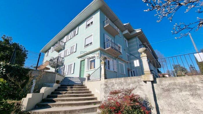 Casa con 6 locali in vendita in Strada Gariglio, Centro, Bra