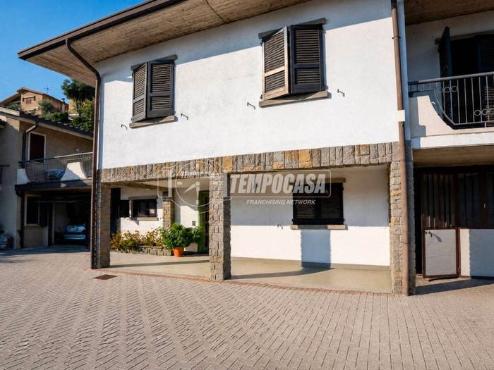 Casa quadrilocale in vendita in Via Galli, Paratico