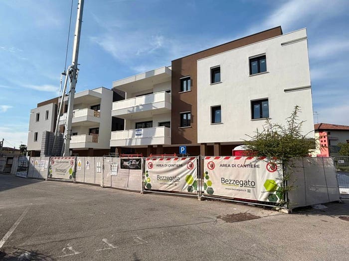 Appartamento quadrilocale in vendita in Via Caduti di Nassirya, Centro, Loreggia