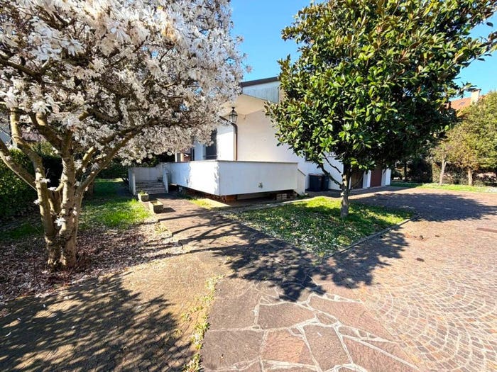Casa con 6 locali in vendita in Via Santa Monica, Baraccon Sant'Agostino, Albignasego