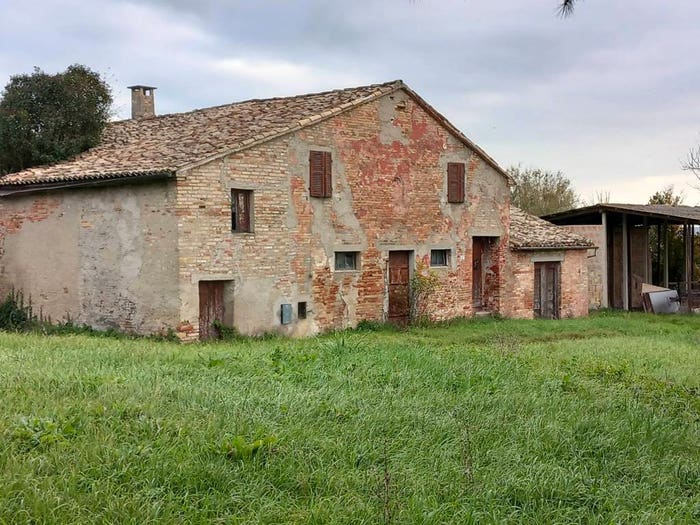 Casa con 6 locali in vendita in Via Colle San Biagio, Osimo