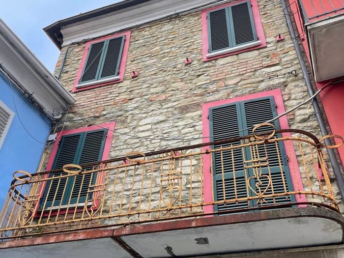 Casa con 6 locali in vendita in Corso Fratelli Negro, Centro, Cossano Belbo