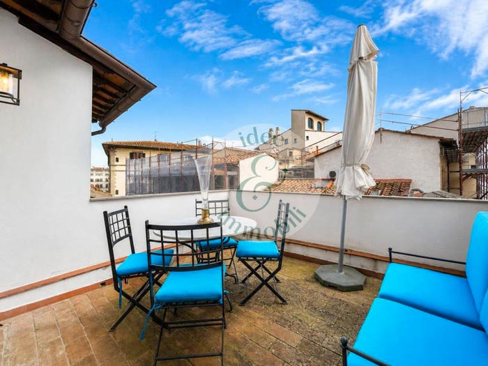 Casa con 6 locali in vendita in Piazza del Carmine, San Frediano, Firenze