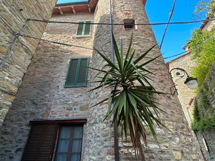 Casa con 6 locali in vendita in Via San Bernardino, Centro, Passignano sul Trasimeno