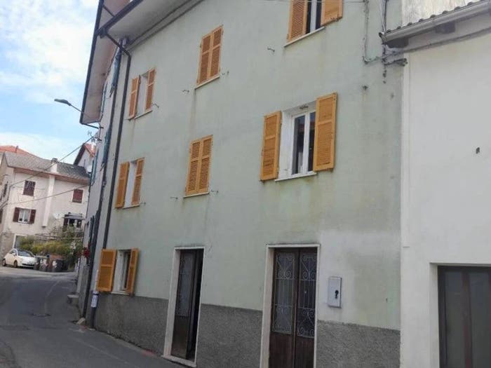 Casa con 6 locali in vendita in Via Capolungo Rovegno, Centro, Rovegno