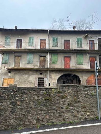 Casa in vendita in Drezzo, Colverde