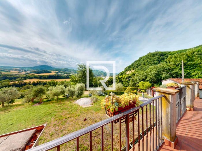 Casa con 5 locali in vendita in Centro, Mercato Saraceno