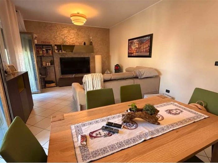 Appartamento quadrilocale in vendita in Via Servi di Maria, Grottasanta Tunisi, Siracusa