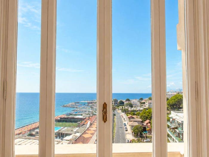 Appartamento con 6 locali in vendita in Corso Italia, Albaro, Genova