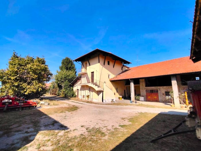 Casa con 6 locali in vendita in Spinetta, Cuneo