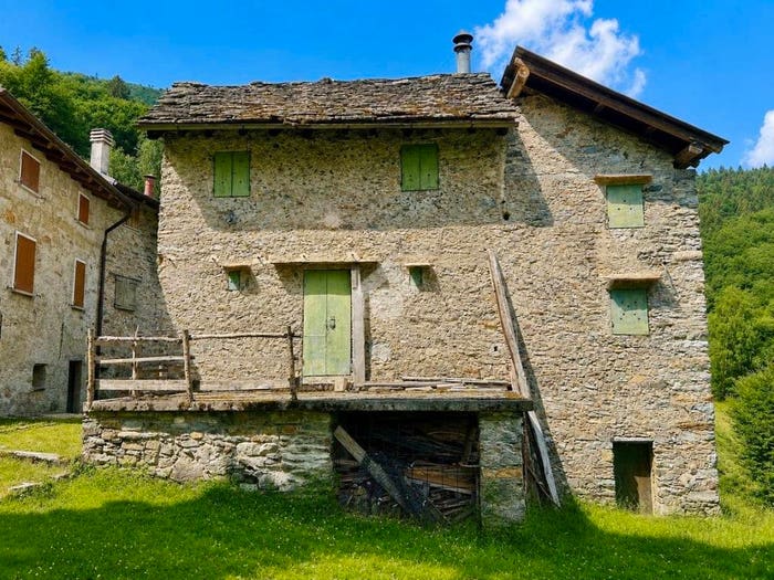 Casa quadrilocale in vendita in Via Bascarino, Centro, Stazzona