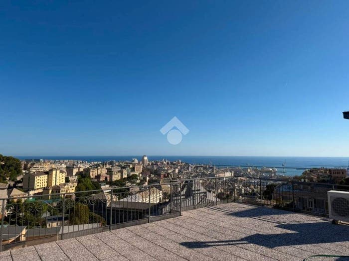 Appartamento con 5 locali in vendita in attico corso firenze, Castelletto, Genova