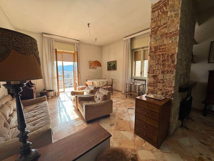 Casa quadrilocale in vendita in Via Piave, A Annarumma A Gasperi F Tedesco, Avellino