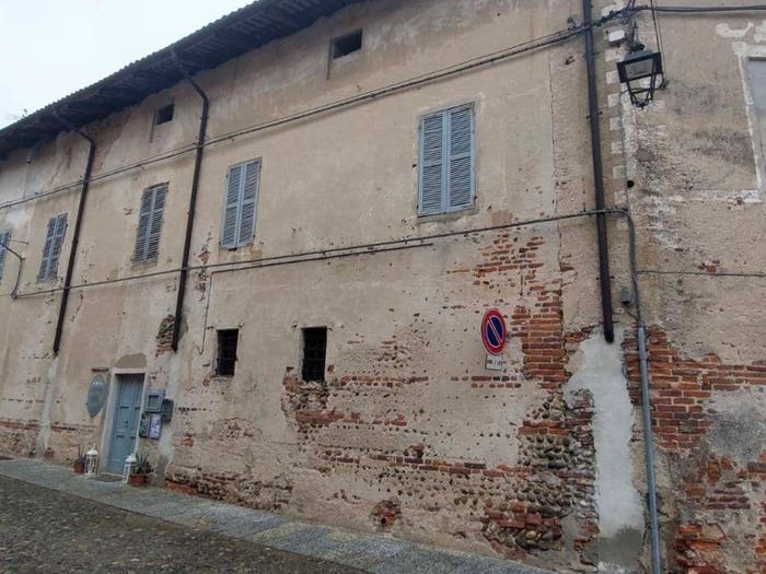 Casa con 5 locali in vendita in Piazza Caduti, Buronzo