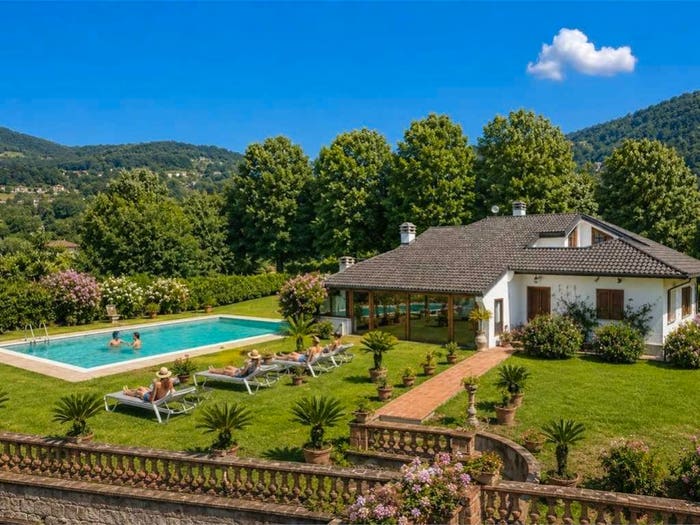 Casa con 6 locali in vendita in Via Nuova Intra Premeno, Arizzano