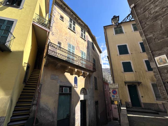 Casa con 6 locali in vendita in Via Paolo Segneri, Centro, Borzonasca