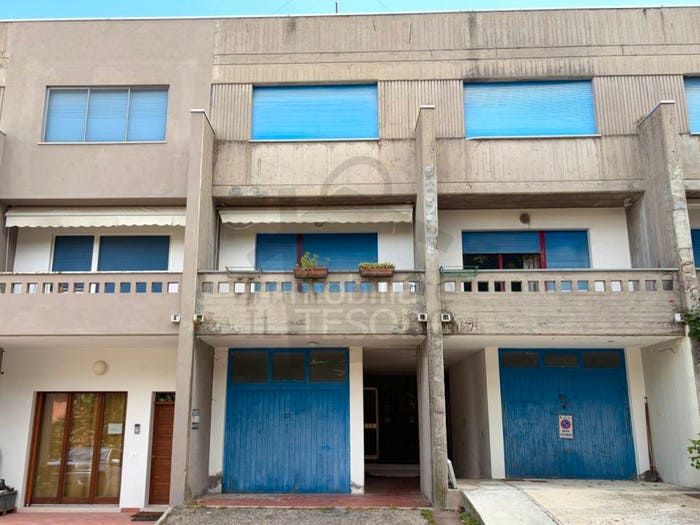 Casa quadrilocale in vendita in Borgo Orsini, Centro, San Leo