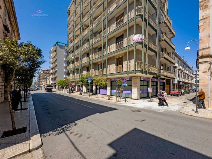 Appartamento quadrilocale in vendita in Via Margherita di Savoia, Putignano