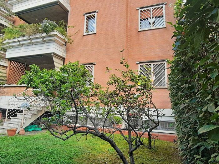 Appartamento con 5 locali in vendita in Via Andrea Millevoi, Cecchignola Giuliano Dalmata, Roma