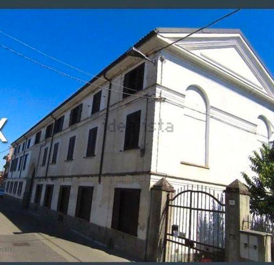 Appartamento con 5 locali in vendita in Via Vicinale Pavese, Centro, Sannazzaro de' Burgondi