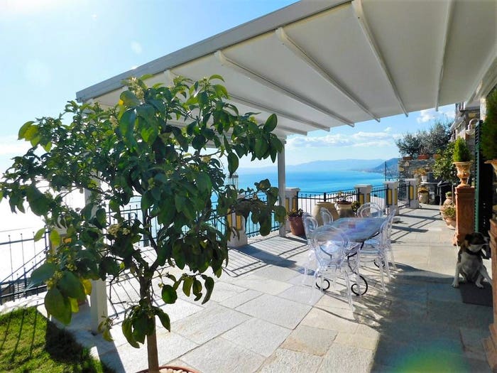 Casa con 6 locali in vendita in Via Aurelia, Centro, Camogli