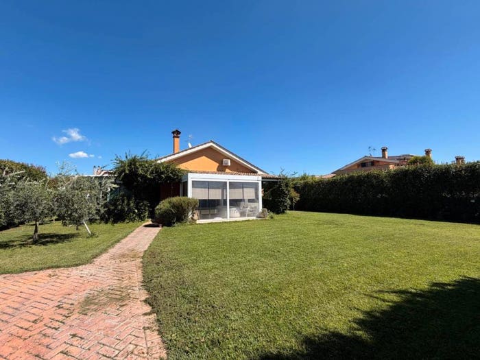 Casa trilocale in vendita in Via dei Campi Fioriti, Cerreto, Ladispoli