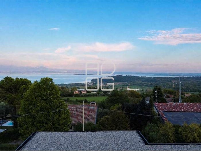 Appartamento quadrilocale in vendita in Via Sant'Anna, Barcuzzi, Lonato del Garda
