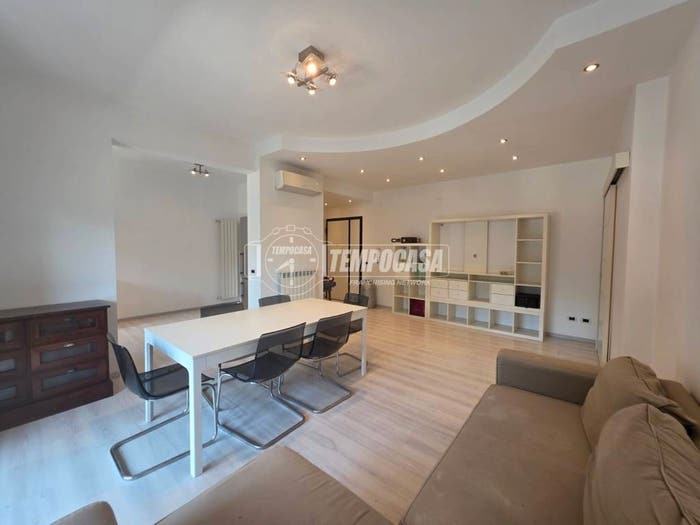 Appartamento con 5 locali in vendita in Via Grosseto, Marina di Massa Centro, Massa