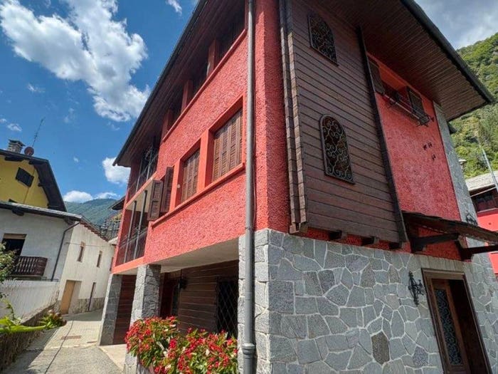 Casa con 6 locali in vendita in Via G Goio, Centro, Scopello