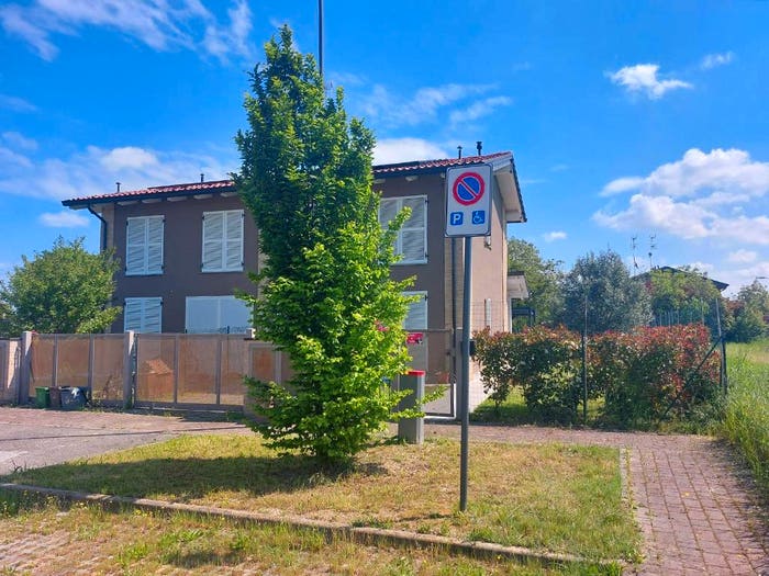 Casa quadrilocale in vendita in Strada Burla, Paradigna Centro Torri, Parma