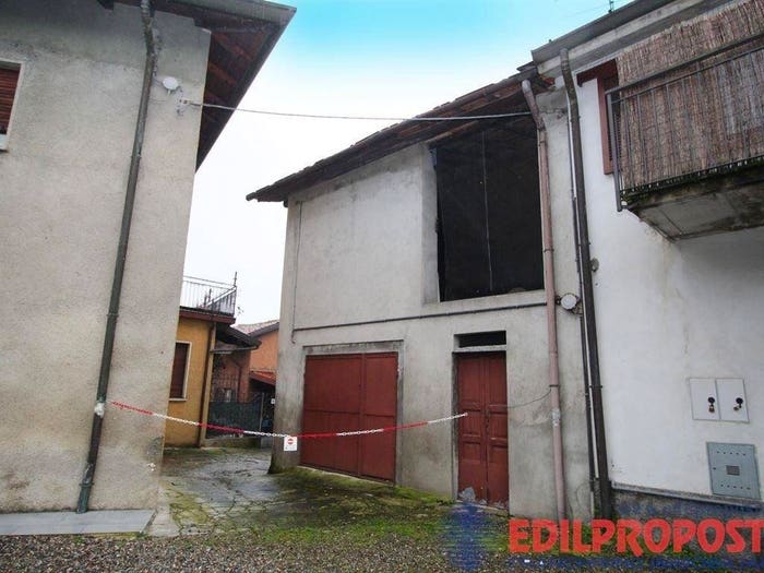 Casa trilocale in vendita in Via Vittorio Veneto, Centro, Lentate sul Seveso