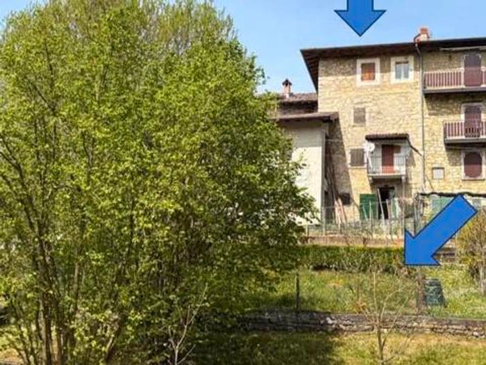 Casa con 5 locali in vendita in Via Camonier, Zogno
