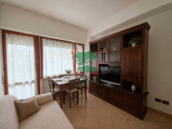 Appartamento trilocale in vendita in Via Genova, Città Giardino, Viareggio