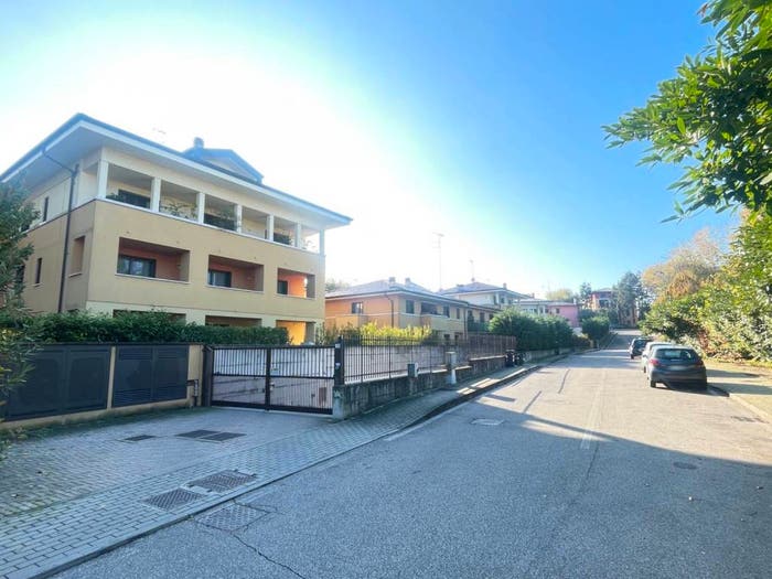 Appartamento trilocale in vendita in Viale Giovanni Pascoli, Belfiore, Mantova
