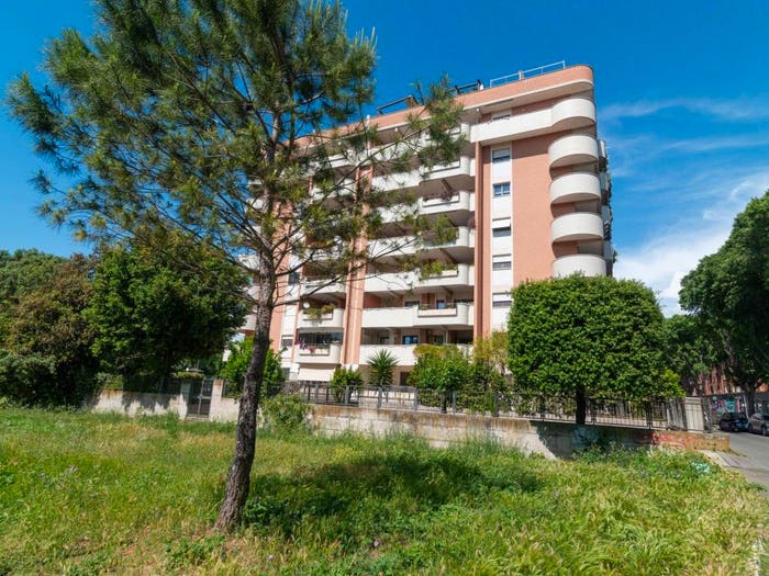 Appartamento trilocale in vendita in Viale Città d'Europa, Torrino, Roma