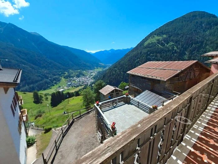 Appartamento quadrilocale in vendita in Via Ventiquattro Maggio, Centro, Peio