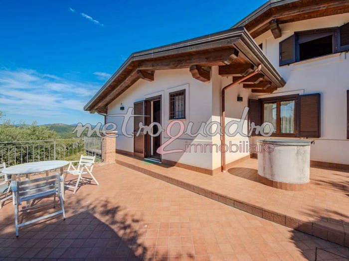 Casa con 5 locali in vendita in Via Appia, Itri