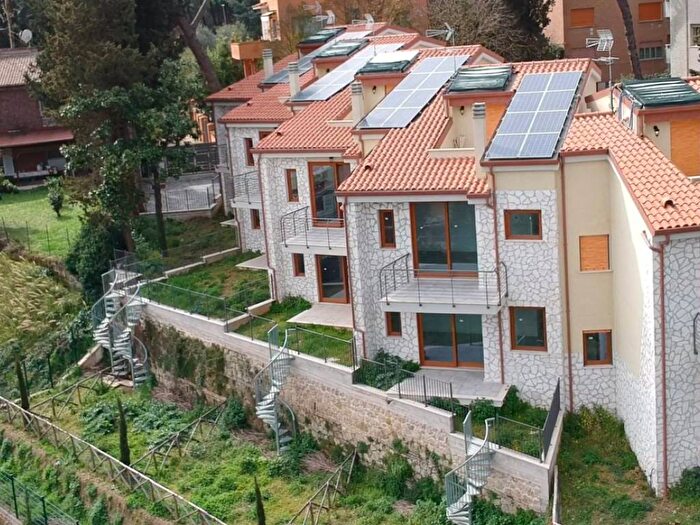 Appartamento bilocale in vendita in La Giustiniana, Roma