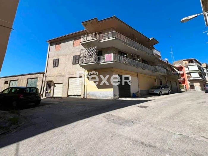 Casa con 6 locali in vendita in Via Guido Rossa, Ravanusa